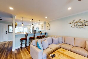 TV, fireplace, offices