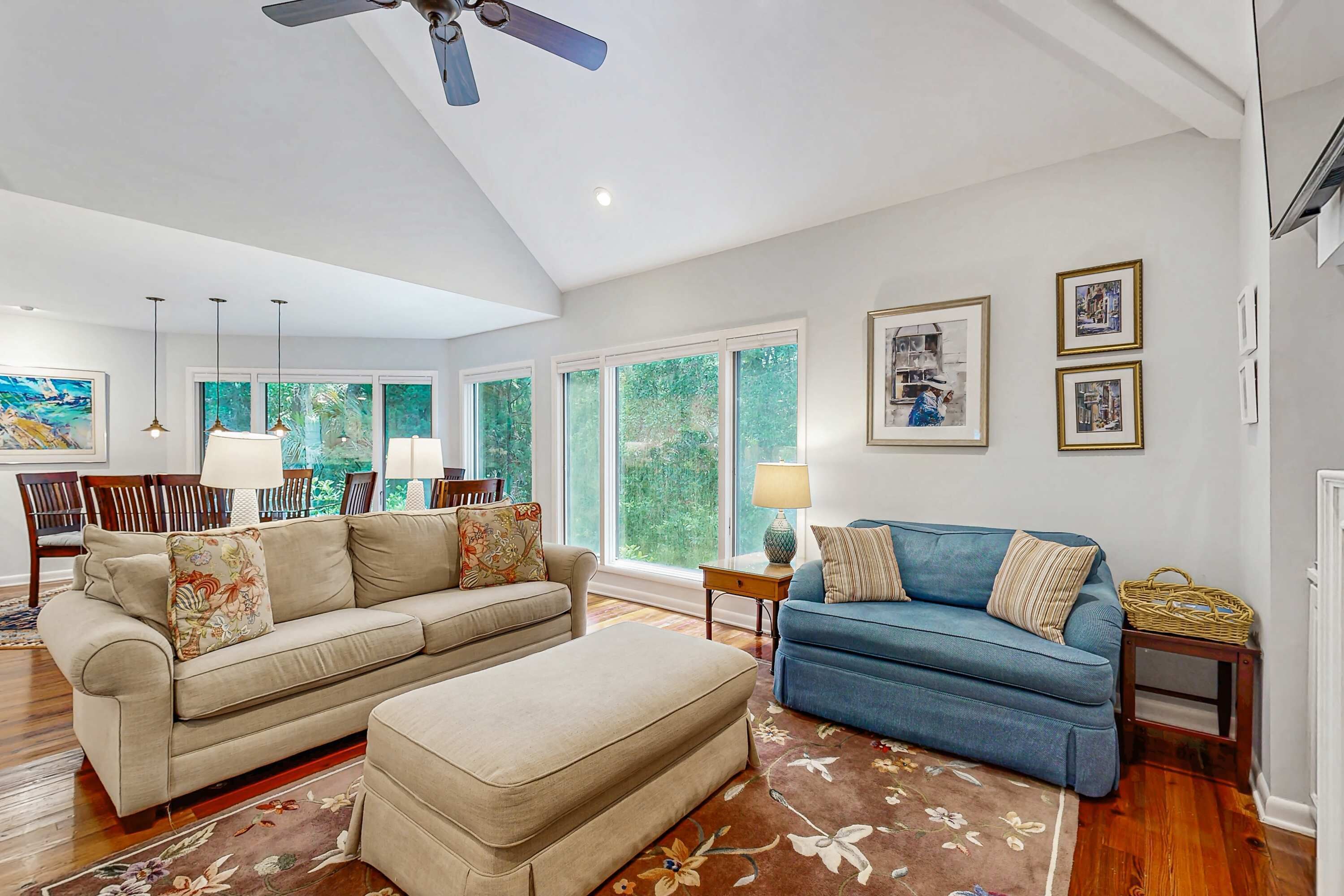 TV, DVD player, stereo, offices