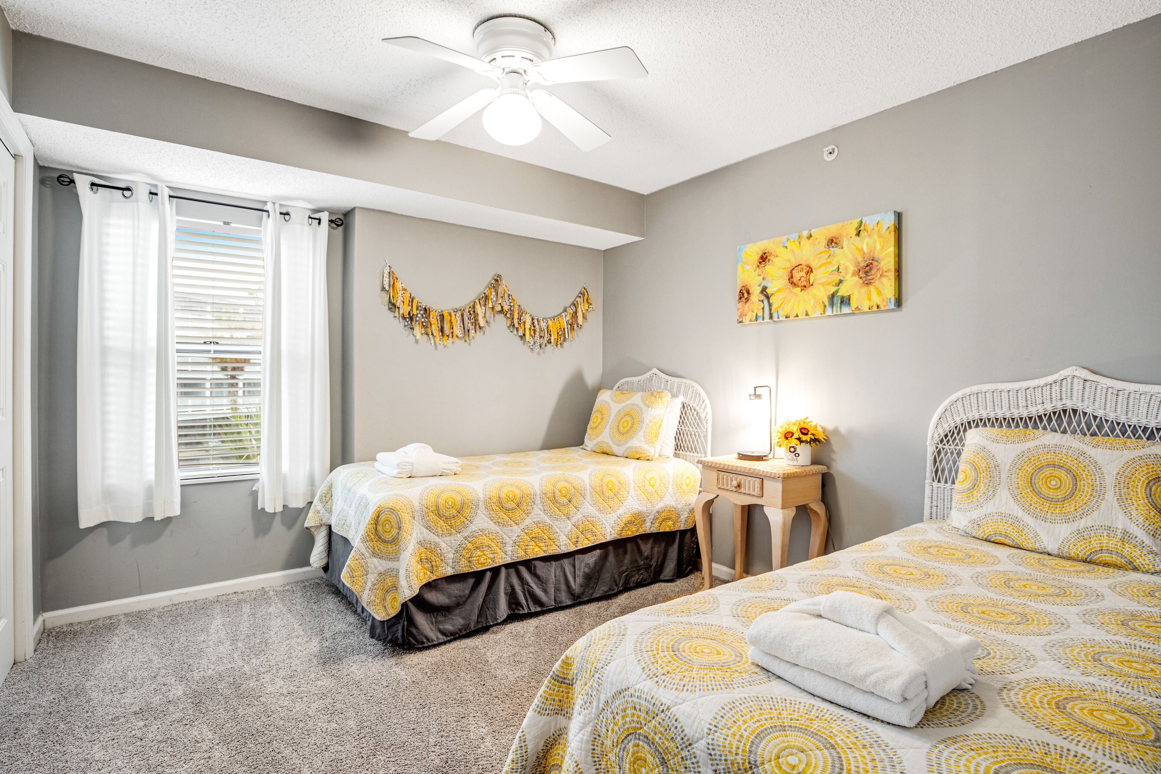 4 bedrooms, iron/ironing board, WiFi