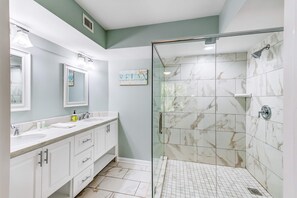 Shower, hair dryer, towels - Beachfront villa w/ access to shared pool, beach, or golf, & w/shared gas grill (Isle of Palms)