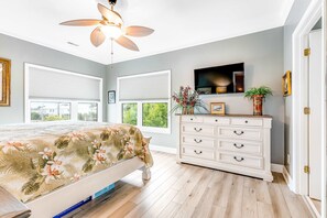 2 slaapkamers, een strijkplank/strijkijzer, wifi, beddengoed