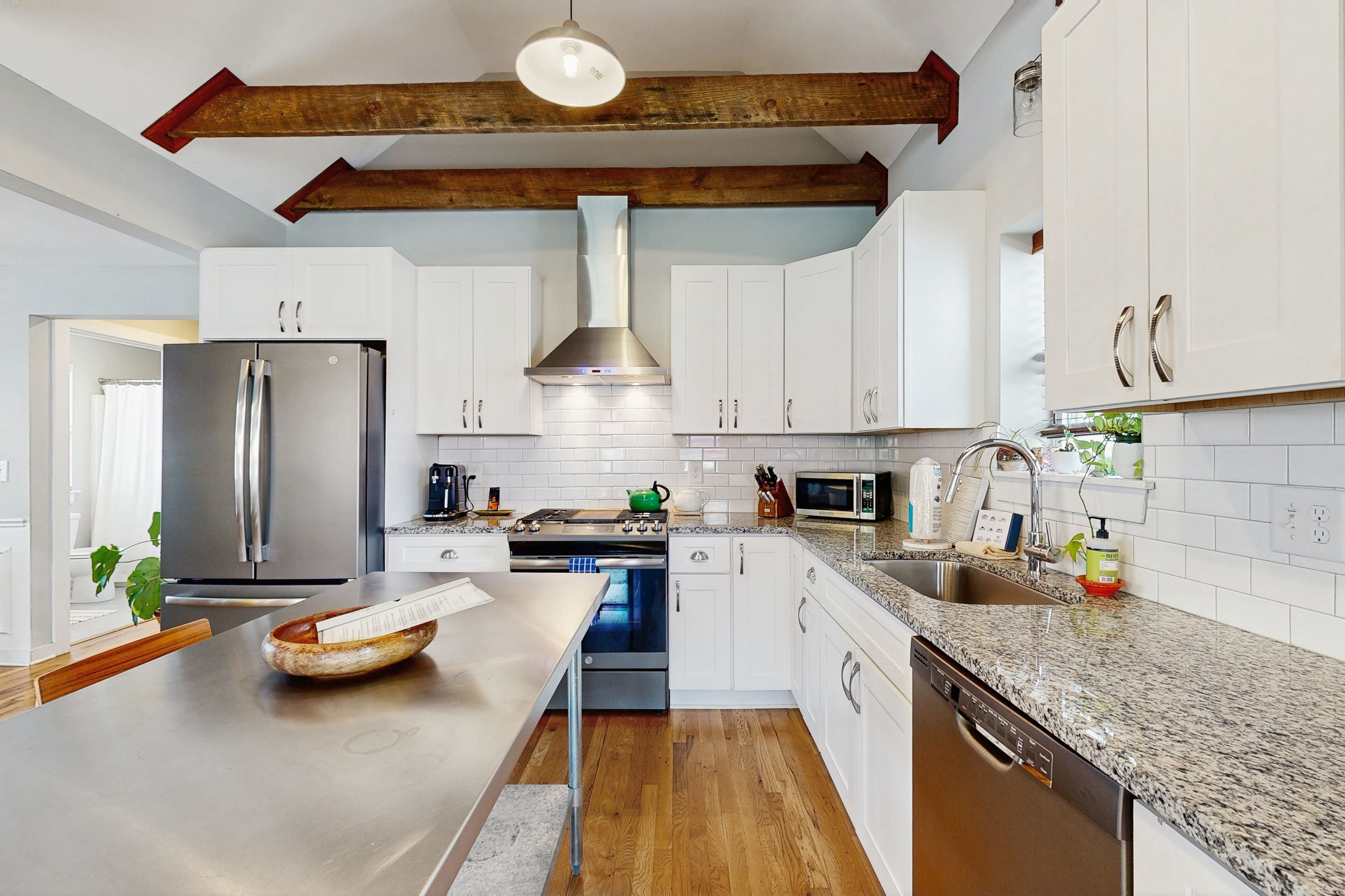 雪櫃、微波爐、焗 爐、爐具