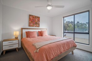 3 sovrum, strykjärn/strykbräda, internet och sängkläder