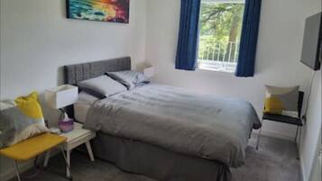 1 camera, ferro/asse da stiro, Wi-Fi, lenzuola