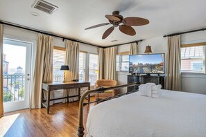 4 bedrooms, desk, iron/ironing board, travel cot