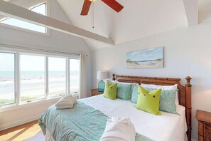 3 chambres, fer et planche à repasser, Wi-Fi, draps fournis