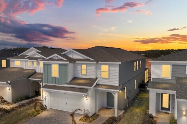 Unclassified image, 1 of 100, button