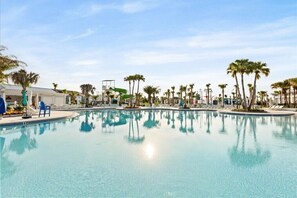 Unclassified image, 5 of 100, button