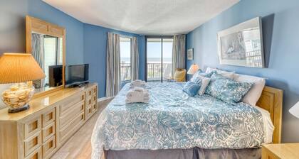 Ocean-view villa at beachfront complex with pool - walk to golf, dining, & more