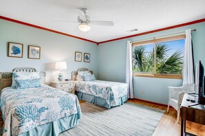 3 bedrooms, iron/ironing board, WiFi, bed sheets - Three-story ocean-view villa with pool, balcony, charcoal grill, & central AC (Isle of Palms)