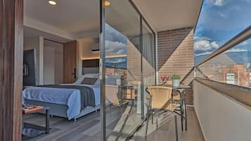 In-room safe, desk, blackout curtains, free WiFi