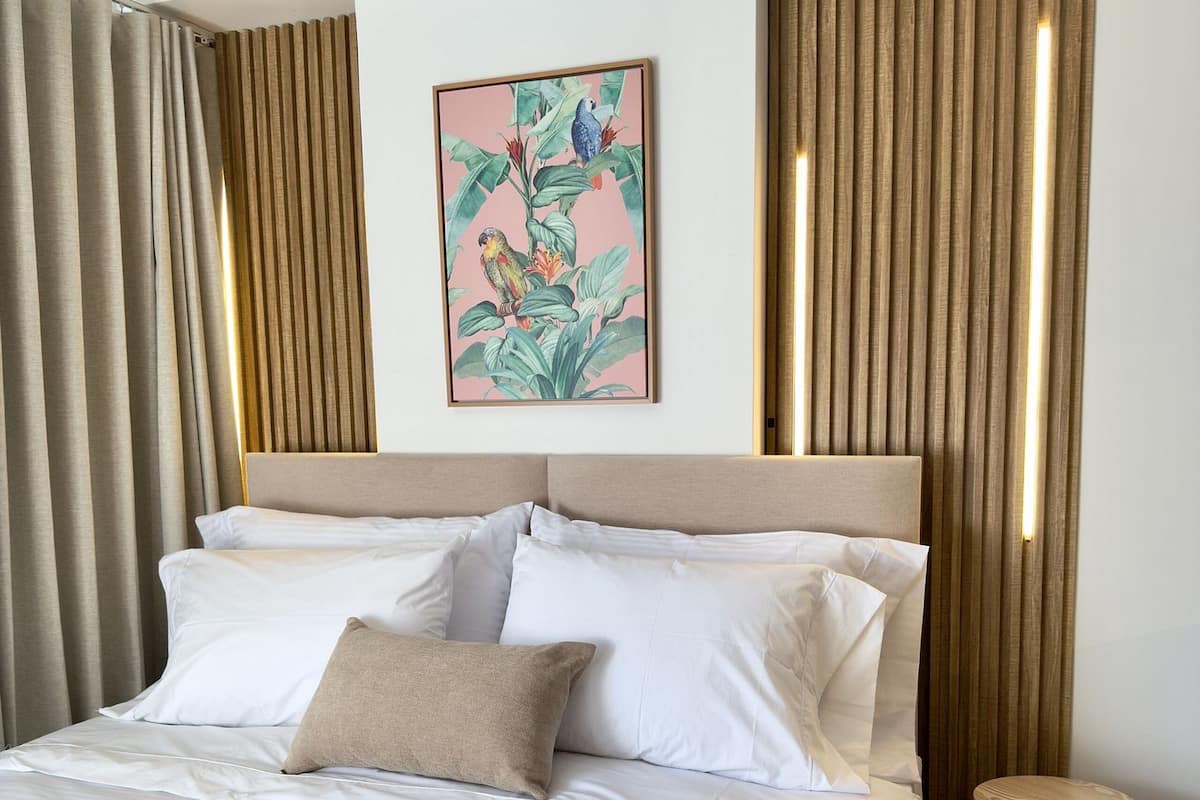 Junior Apartment | In-room safe, desk, blackout drapes, free WiFi