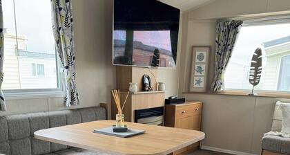 Seaside Charm Cabin Retreat in Rhyl