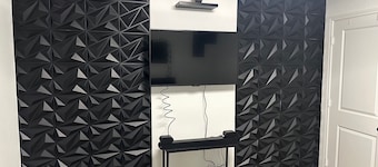 Cozy Hideaway with Pool – Relax & Unwind Just Off the Highway