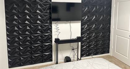 Cozy Hideaway with Pool – Relax & Unwind Just Off the Highway