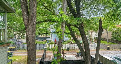 The Peach House- Near Downtown