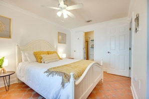 2 bedrooms, iron/ironing board, Internet, bed sheets