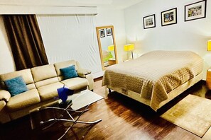 Internet, bed sheets