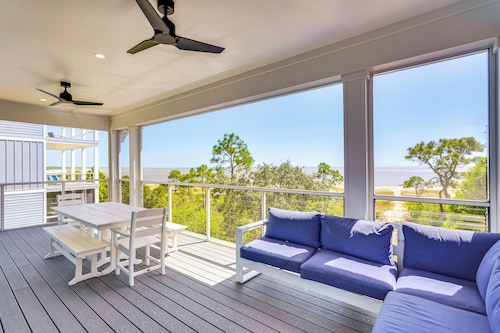 Steps to Shore: Luxe Group Retreat in Port St Joe