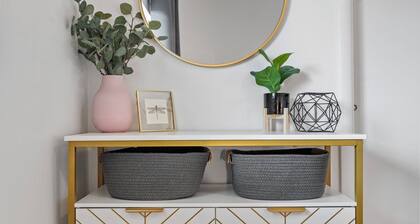 Comfortable 1-bedroom condo in Salt Lake with AC with screaming Wi-Fi