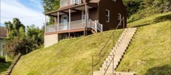 PittsburghSkyline Cabin With A View!