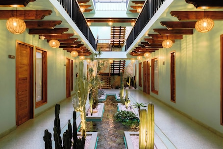 Front of property. Luuna de Jade