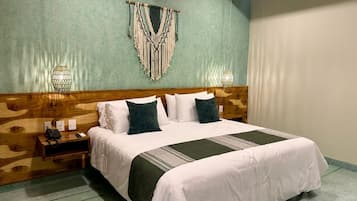 Suite junior, 1 cama King size y sofá cama, Terraza | Minibar, caja de seguridad en la habitación y escritorio