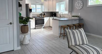 Modern Coastal Upper Unit • New Listing Intro Pricing • Pool • Walk to Beach