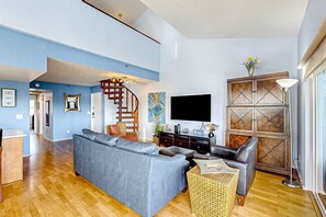 TV, DVD-spiller og kontorer