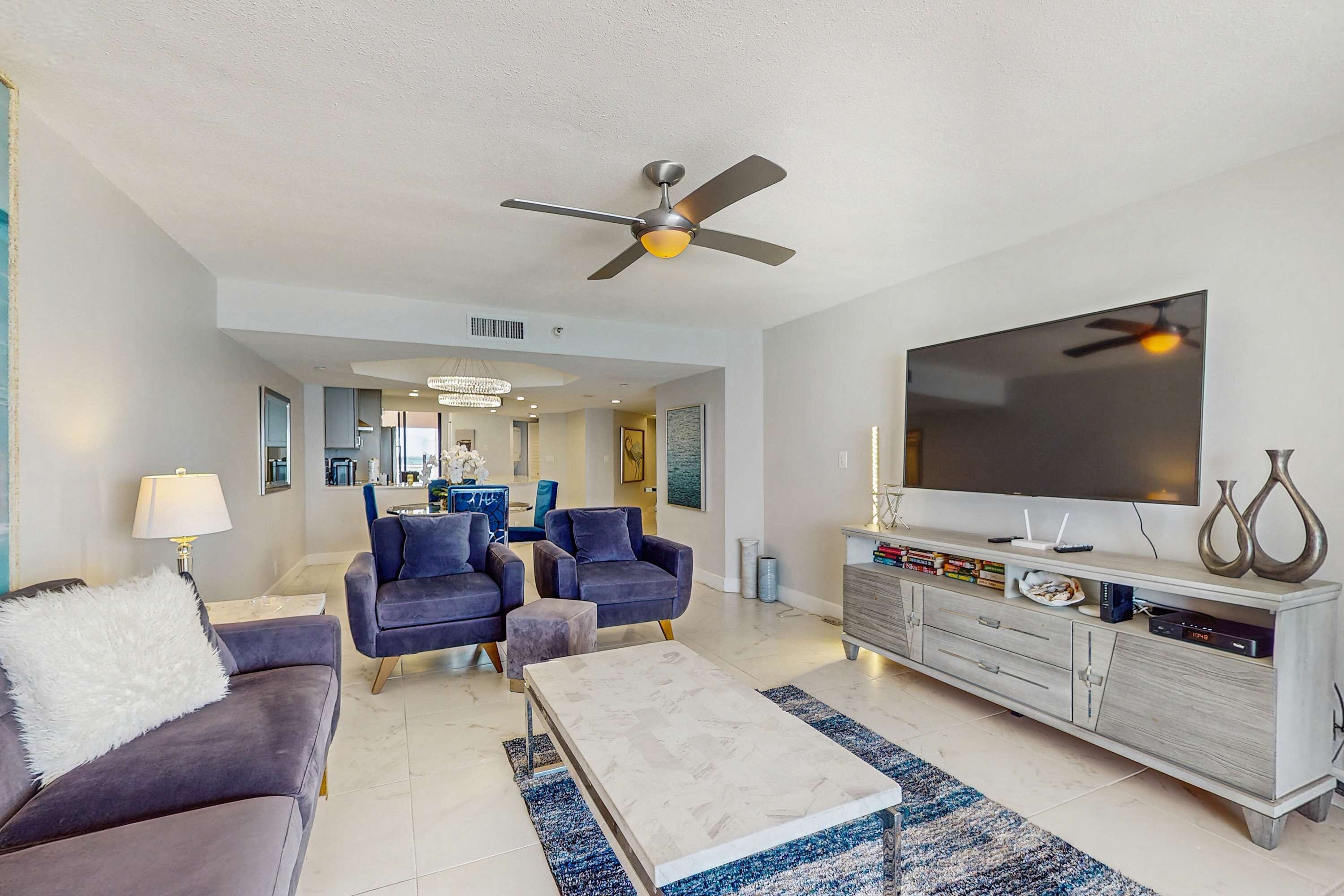 12th Floor Beachfront Condo With Balcony Heated Pool Gym Pool Spa And Tennis - Dunedin, FL