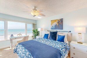 3 bedrooms, desk, iron/ironing board, travel cot