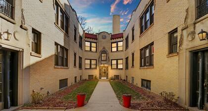 Portage Park 1BR Retreat - Montrose 2S