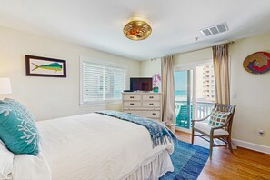 3 soverom, strykejern/-brett, reiseseng for barn og wi-fi