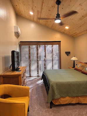 3 habitaciones, tabla de planchar con plancha, wifi y ropa de cama