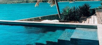 Villa Mariposa/Majestic infinity pool by the sea
