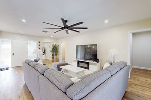 Televisio, työhuone