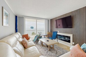 TV, peis og kontorer