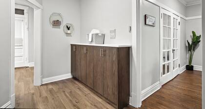 Cozy 2BR in Chicago - Roscoe 08-1W