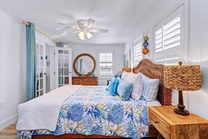 2 soverom, skrivebord, strykejern/-brett og wi-fi