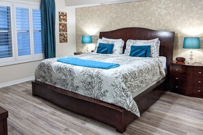 2 عدّة غرف نوم ومكواة/لوح كي وواي فاي وملاءات أسرّة