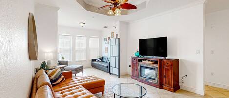 Televisión y chimenea