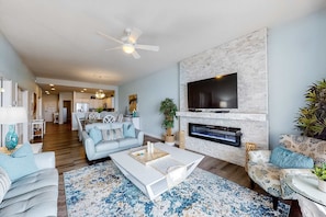 TV, fireplace