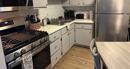 Terrific 2-bedroom apartment in charming Amesbury