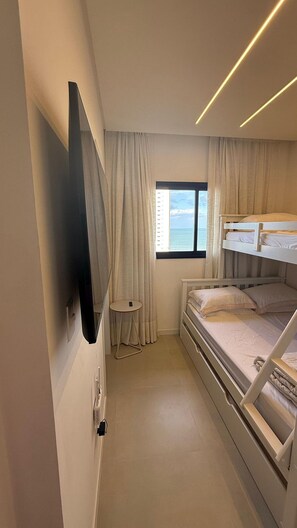 Deluxe Apartment, Beach View