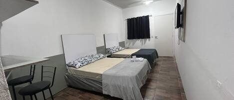 Basic Studio | Free WiFi