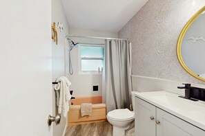 Douche, serviettes fournies