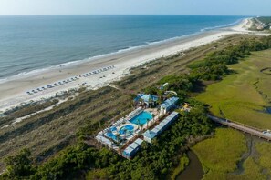 Sulla spiaggia, snorkeling, un bar sulla spiaggia