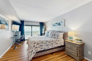 2 soverom, skrivebord, strykejern/-brett og wi-fi