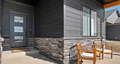Casa Raíz - Modern 3BR Stay in Montrose Near Airport, Black Canyon & Telluride