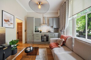 Classic-huoneisto, 2 makuuhuonetta, puutarha-alue | Oleskelualue